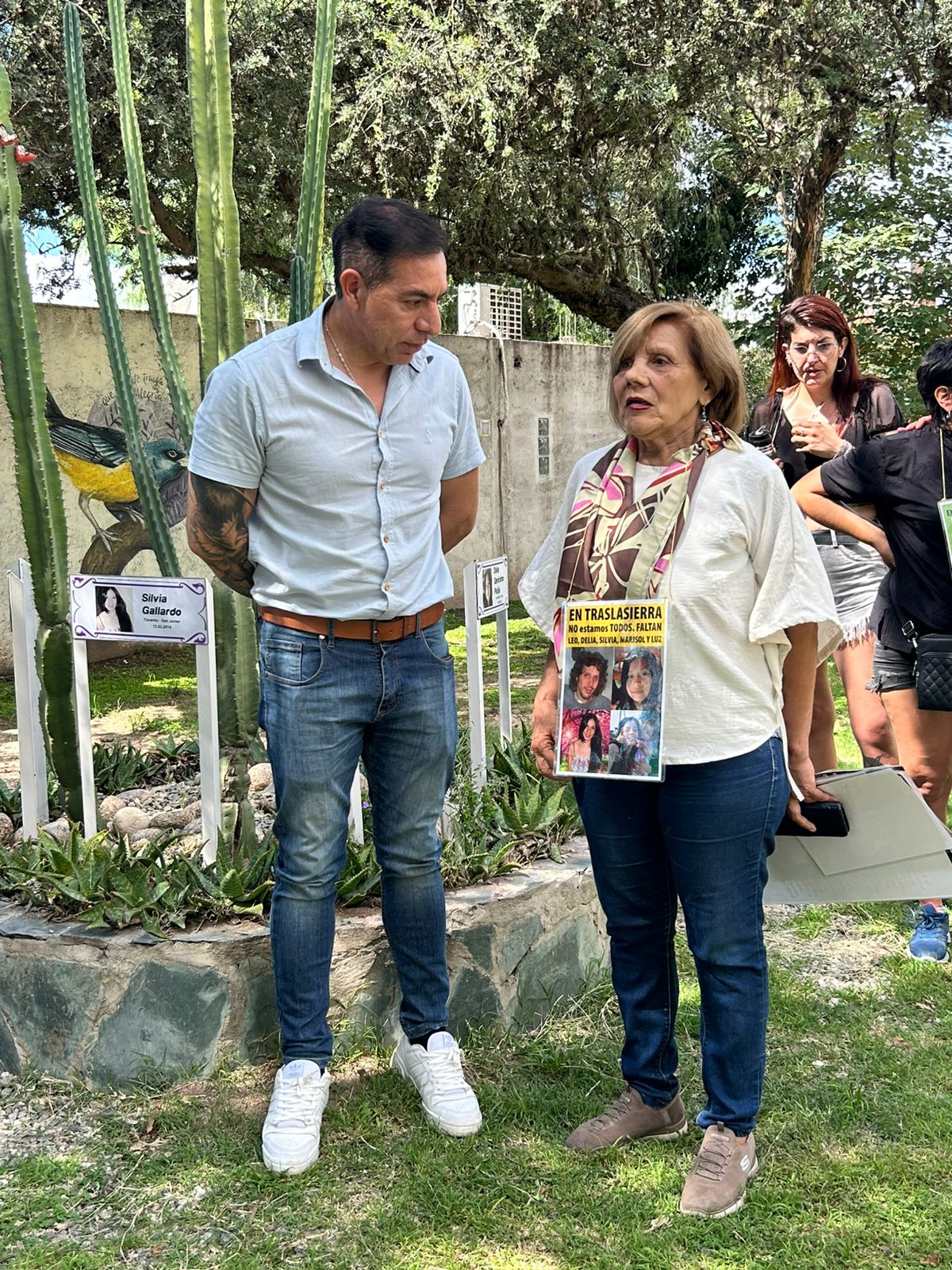 Entre todos renovamos el compromiso de seguir esperando y buscando a Leo.